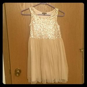 Girls dress size 8